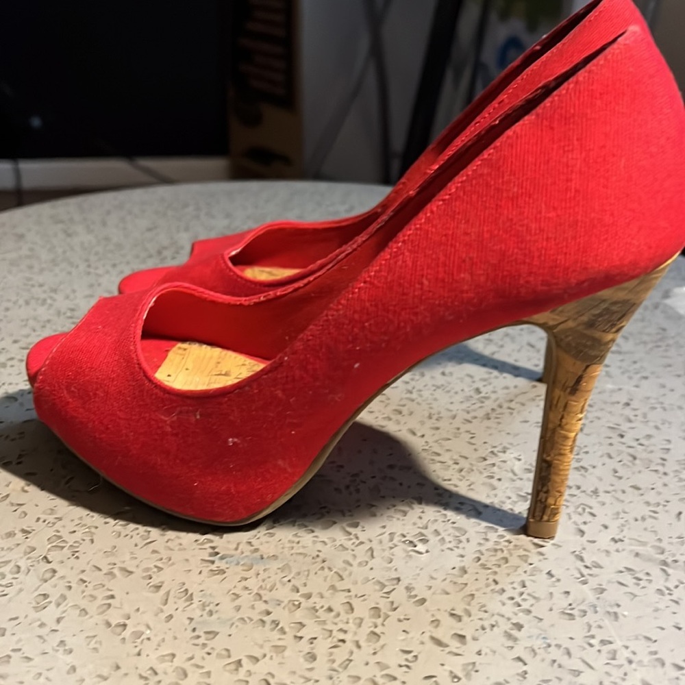 Red Heels 👠